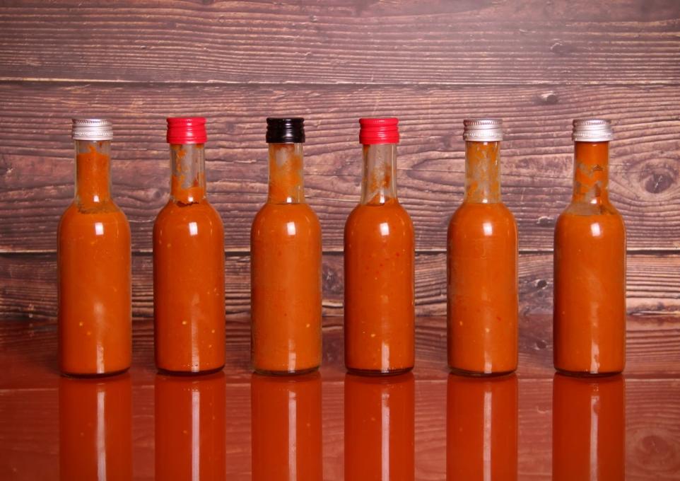 SHOP sauce making hot_saucs
