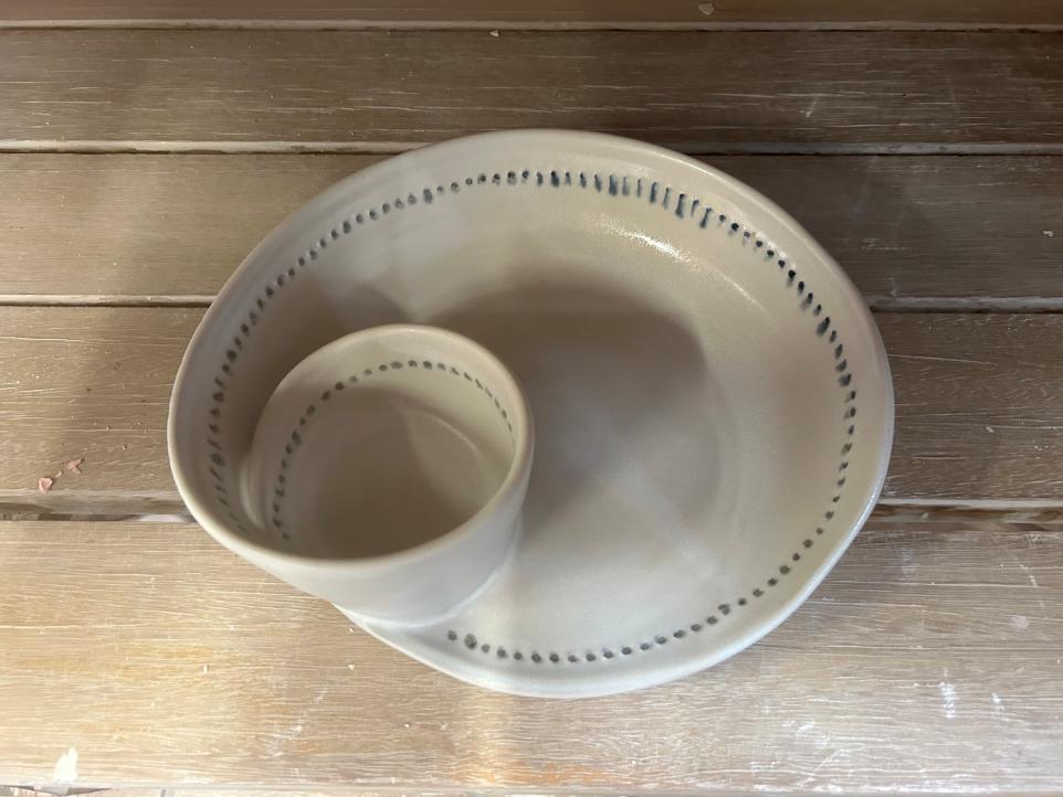 Chip and dip bowl