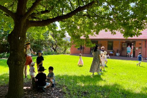 family groups on front lawn at strathdon house 